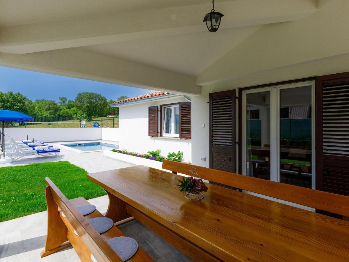 Holiday Home Casa Gverino Plomin Exterior foto